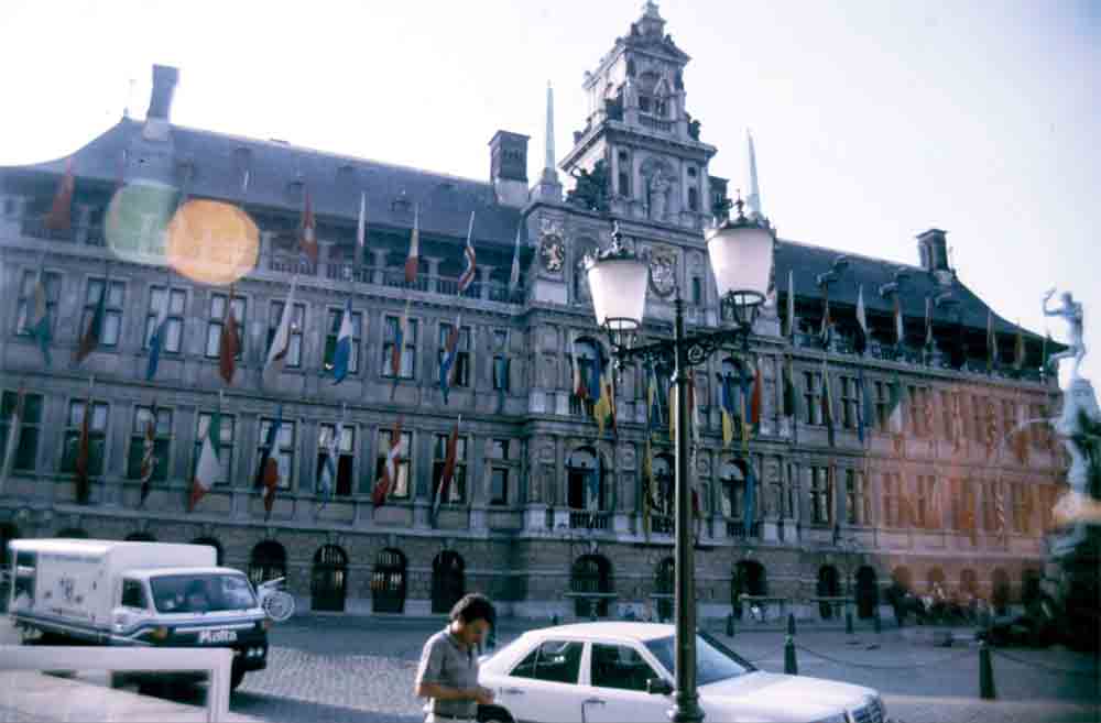 16 - Belgica - Amberes